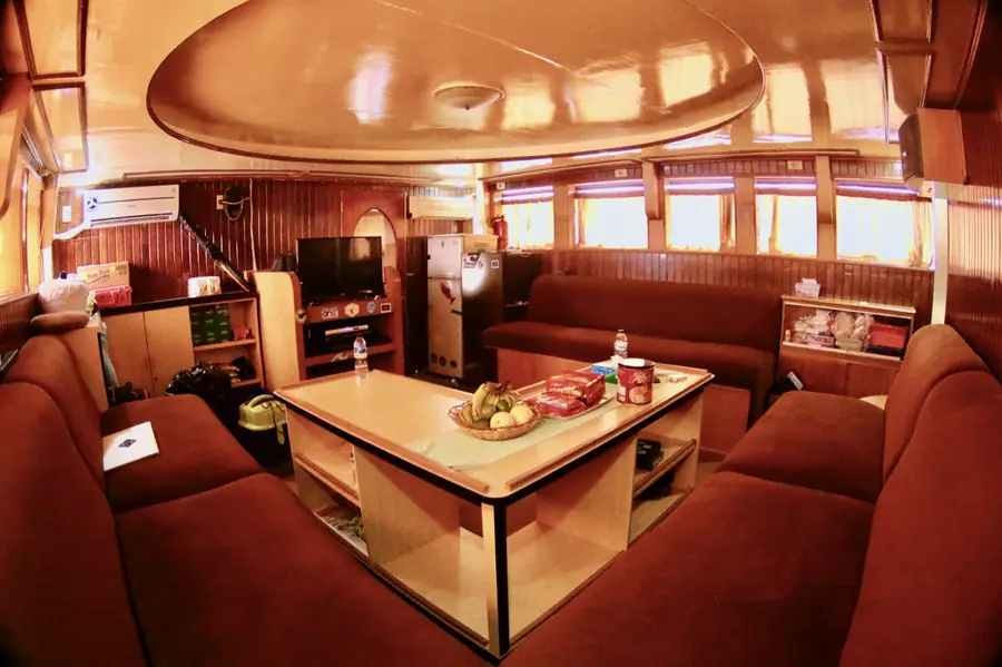 The air conditioned salon