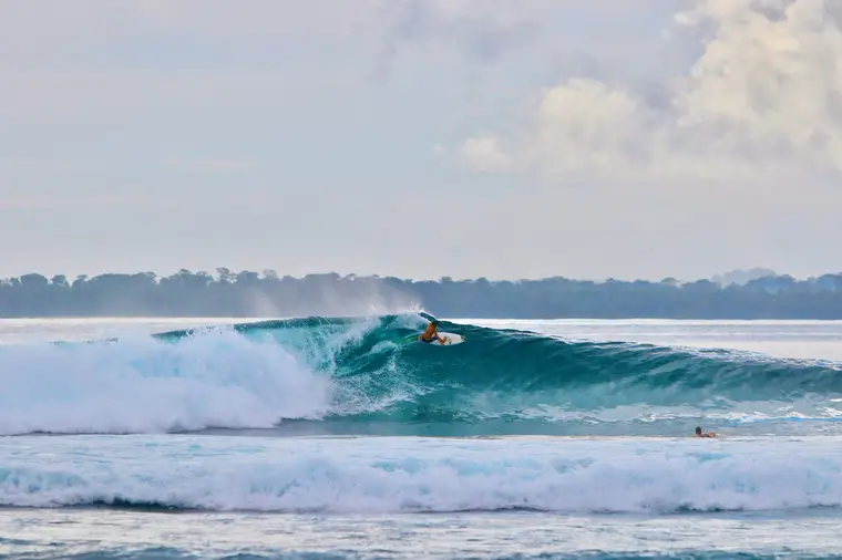 Bojo, Sumatra Surf Trip charter