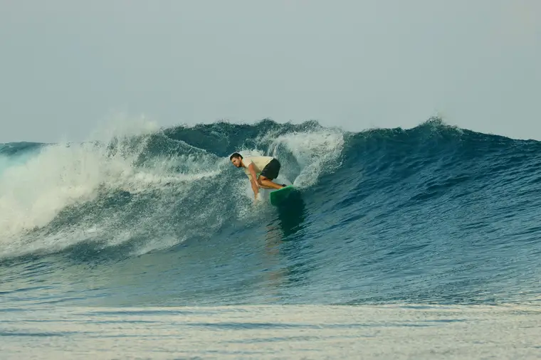 Middles, Sumatra Surf Trip charter