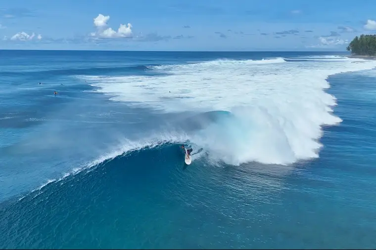 Outer Monkeys, Sumatra Surf Trip charter