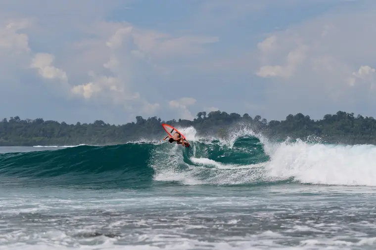 Skatepark, Sumatra Surf Trip charter